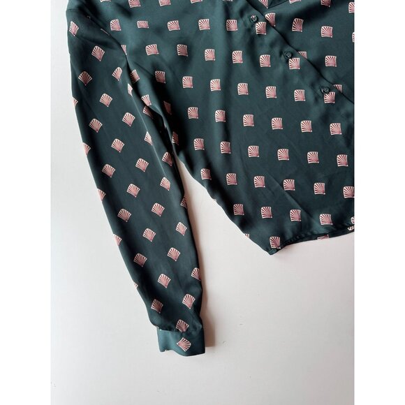 L'ACADEMIE Green Art Deco Shell Print Satin Button Down Shirt Blouse, Size XS - Picture 8 of 12
